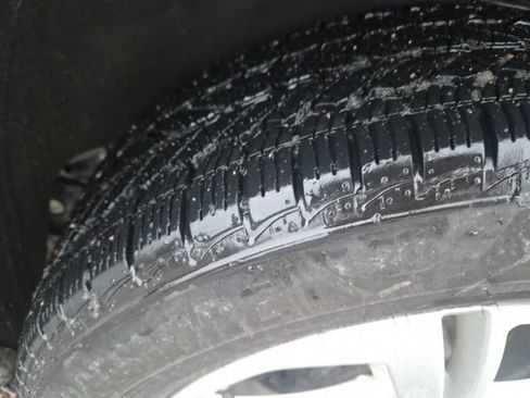 Used 2019 GMC Terrain SLE w/ Driver Convenience Package image 12