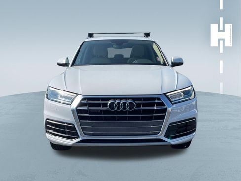 Used 2019 Audi Q5 2.0T Premium w/ Convenience Package AWD/4WD image 2