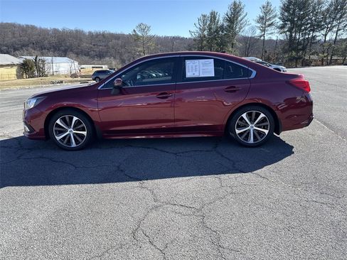 Used 2018 Subaru Legacy 2.5i Limited image 3