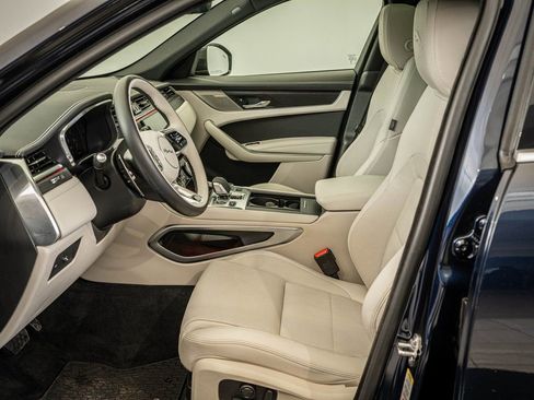 Used 2025 Jaguar F-PACE R-Dynamic S AWD/4WD image 19