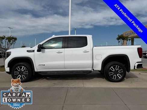 Used 2024 GMC Sierra 1500 AT4 w/ Technology Package AWD/4WD image 11