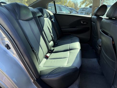 Used 2004 Nissan Altima 3.5 SE image 15