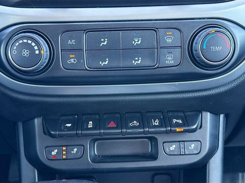 Used 2021 Chevrolet Colorado LT w/ Safety Package image 19