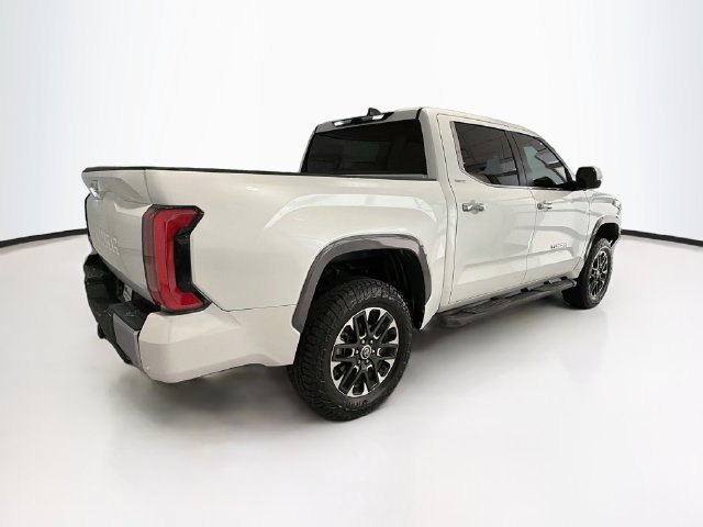 Used 2024 Toyota Tundra Limited AWD/4WD image 5