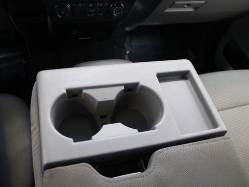 Used 2016 Ford F150 XLT AWD/4WD image 30