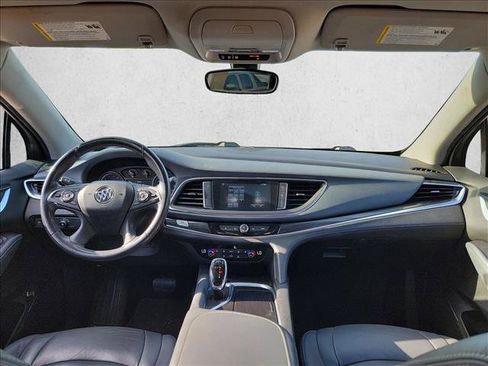 Used 2019 Buick Enclave Essence w/ LPO, Sport Appearance Package FWD image 16