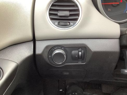 Used 2012 Chevrolet Cruze Eco image 34