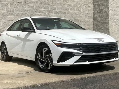 New 2025 Hyundai Elantra SEL