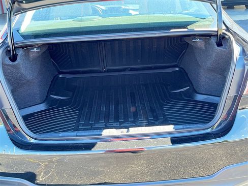 Used 2022 Subaru Legacy Limited w/ Popular Package #3 image 29