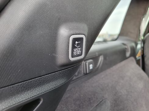 Used 2023 Jeep Grand Cherokee Summit AWD/4WD image 21