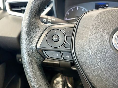 Used 2024 Toyota Corolla LE image 27
