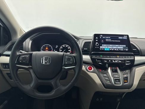 Used 2025 Honda Odyssey EX-L image 3