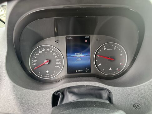 Used 2025 Mercedes-Benz Sprinter 2500 image 8