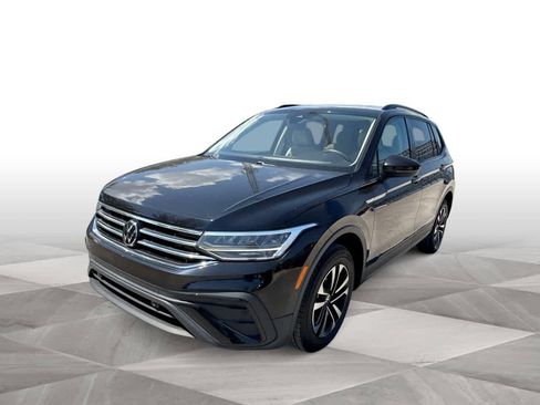 Used 2023 Volkswagen Tiguan S FWD image 4