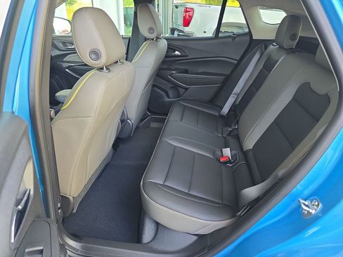 New 2025 Chevrolet Trax ACTIV w/ Driver Confidence Package image 24