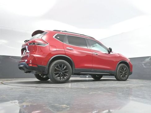 Used 2017 Nissan Rogue SV w/ Midnight Edition Package AWD/4WD image 40