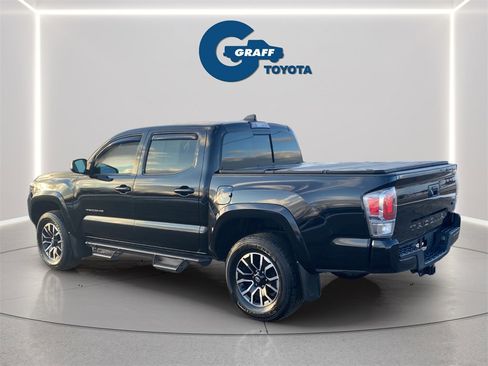 Used 2023 Toyota Tacoma TRD Sport image 12