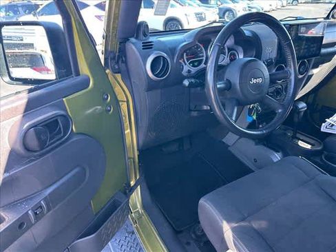 Used 2010 Jeep Wrangler Mountain image 10
