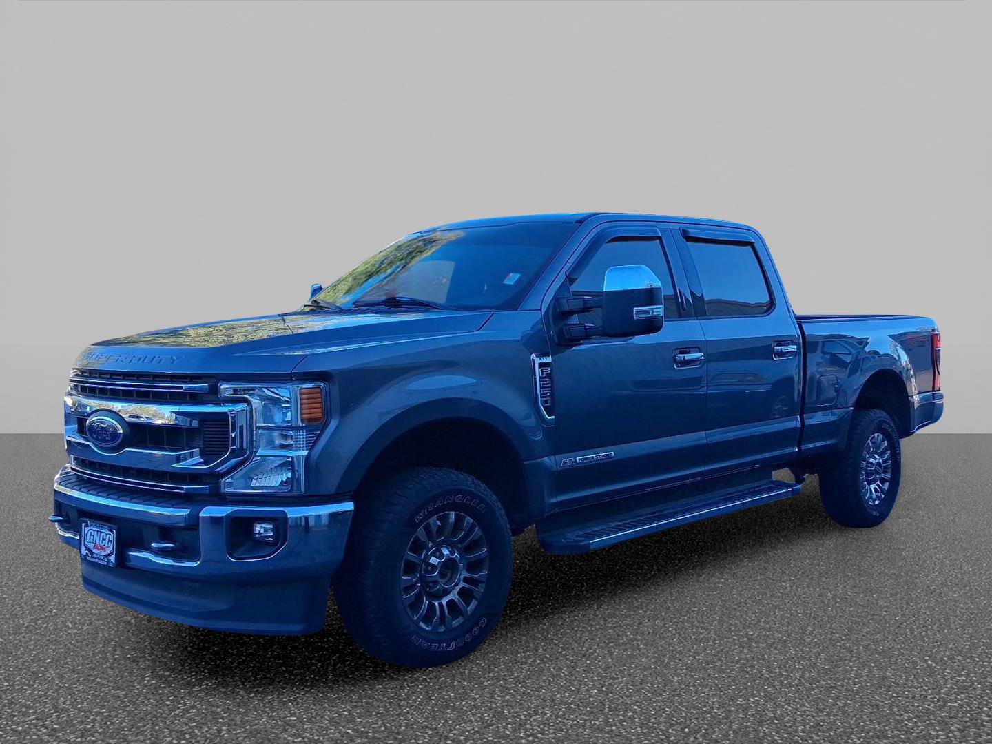 Used 2022 Ford F250 XLT w/ XLT Premium Package AWD/4WD image 1