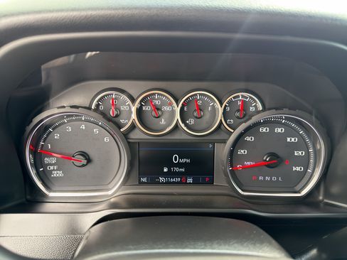 Used 2020 Chevrolet Silverado 1500 LT Trail Boss AWD/4WD image 17
