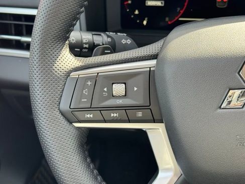 New 2026 Mitsubishi Outlander SE FWD image 23
