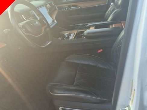 Certified 2022 Jeep Grand Wagoneer Series III w/ Flexible Seating Group AWD/4WD image 5