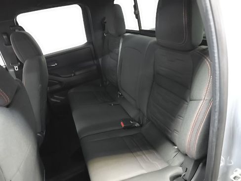 Used 2023 Nissan Frontier PRO-4X w/ Pro Convenience Package image 31