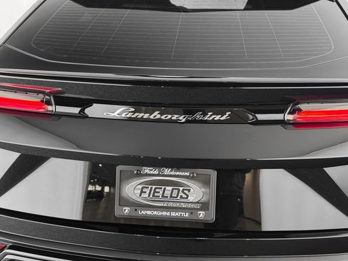 Used 2022 Lamborghini Urus image 47