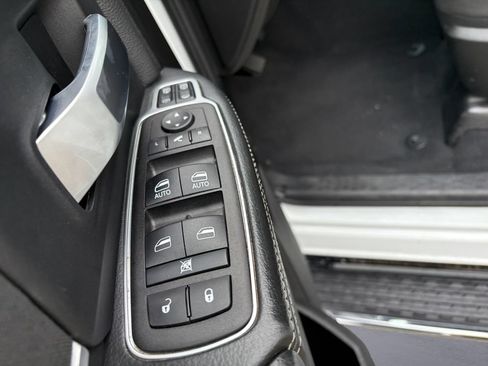 Used 2024 RAM 2500 Big Horn AWD/4WD image 17