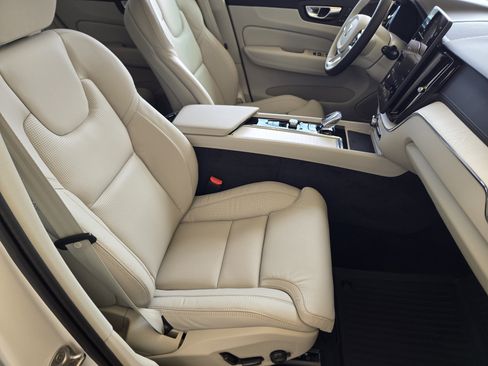 New 2026 Volvo XC60 B5 Ultra w/ Protection Package Premier image 16