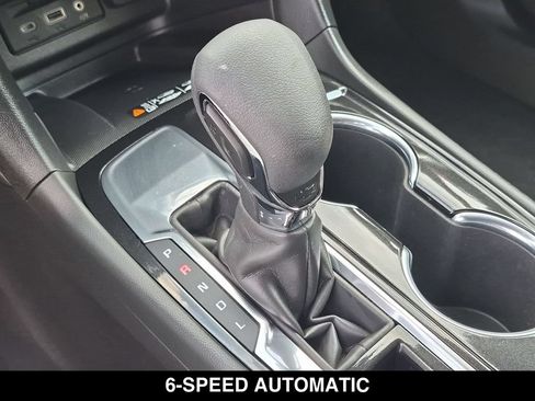 Used 2023 Chevrolet Equinox Premier FWD image 7