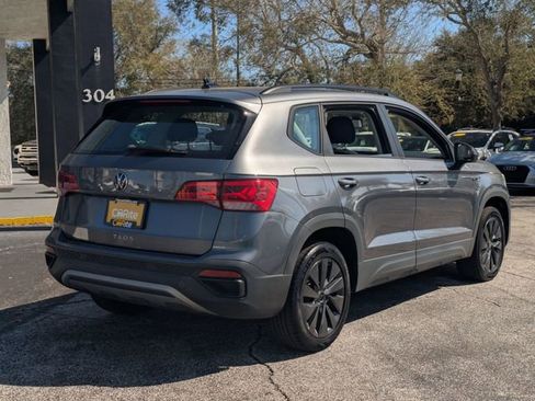 Used 2022 Volkswagen Taos S image 5