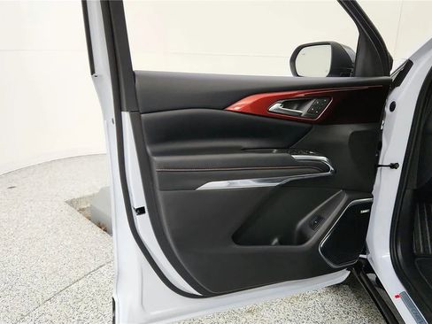 New 2026 Chevrolet Traverse RS AWD/4WD image 34