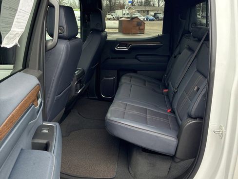 Used 2023 Chevrolet Silverado 1500 High Country w/ Z71 Off-Road Package image 12