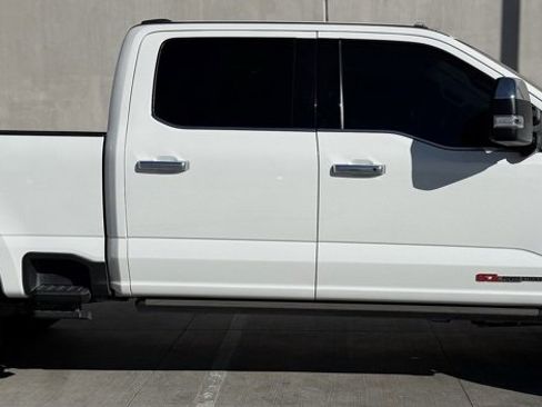 Used 2024 Ford F350 Limited image 3