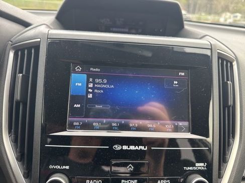 Used 2020 Subaru Crosstrek 2.0i image 18