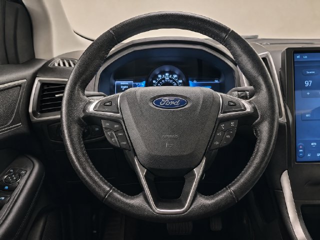 Used 2024 Ford Edge SEL AWD/4WD image 15