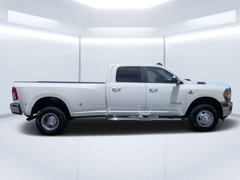 Used 2022 RAM 3500 Big Horn AWD/4WD image 2