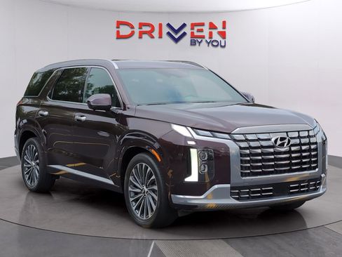 Used 2024 Hyundai Palisade Calligraphy FWD image 7
