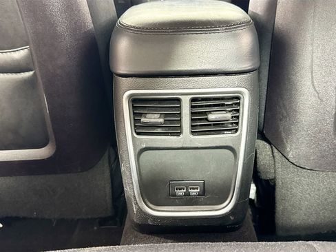 Used 2019 Chrysler 300 Touring w/ Sport Appearance Package RWD image 25