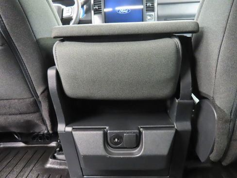 Used 2024 Ford F250 XLT w/ Black Appearance Package image 11