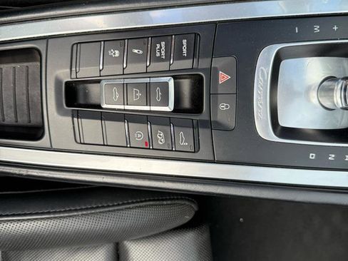 Used 2015 Porsche 911 Carrera S image 36