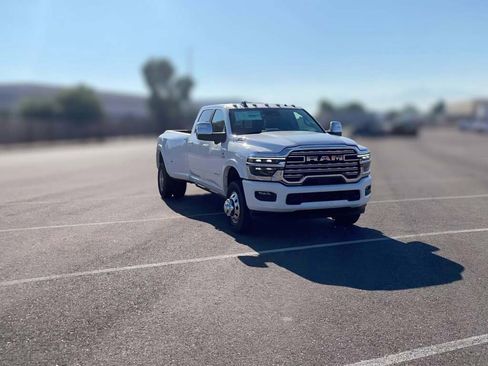 New 2026 RAM 3500 Longhorn image 17