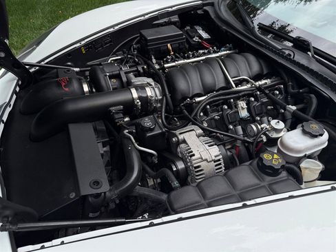 Used 2013 Chevrolet Corvette Grand Sport w/ 4LT Preferred Equipment Group RWD image 66