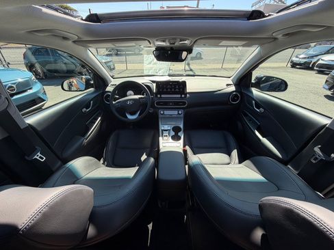 Used 2023 Hyundai Kona Limited FWD image 22