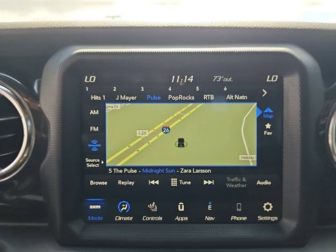 Used 2022 Jeep Wrangler Unlimited Rubicon AWD/4WD image 25