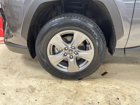 Certified 2025 Toyota RAV4 XLE AWD/4WD image 10