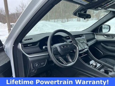 New 2026 Jeep Grand Cherokee Limited image 10