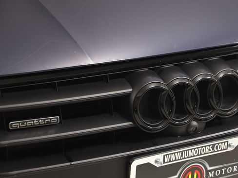 Used 2021 Audi A7 e Premium Plus w/ Black Optic Package image 17