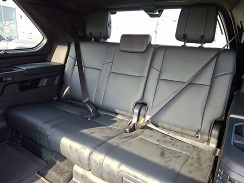 Used 2024 Toyota Sequoia Platinum AWD/4WD image 14